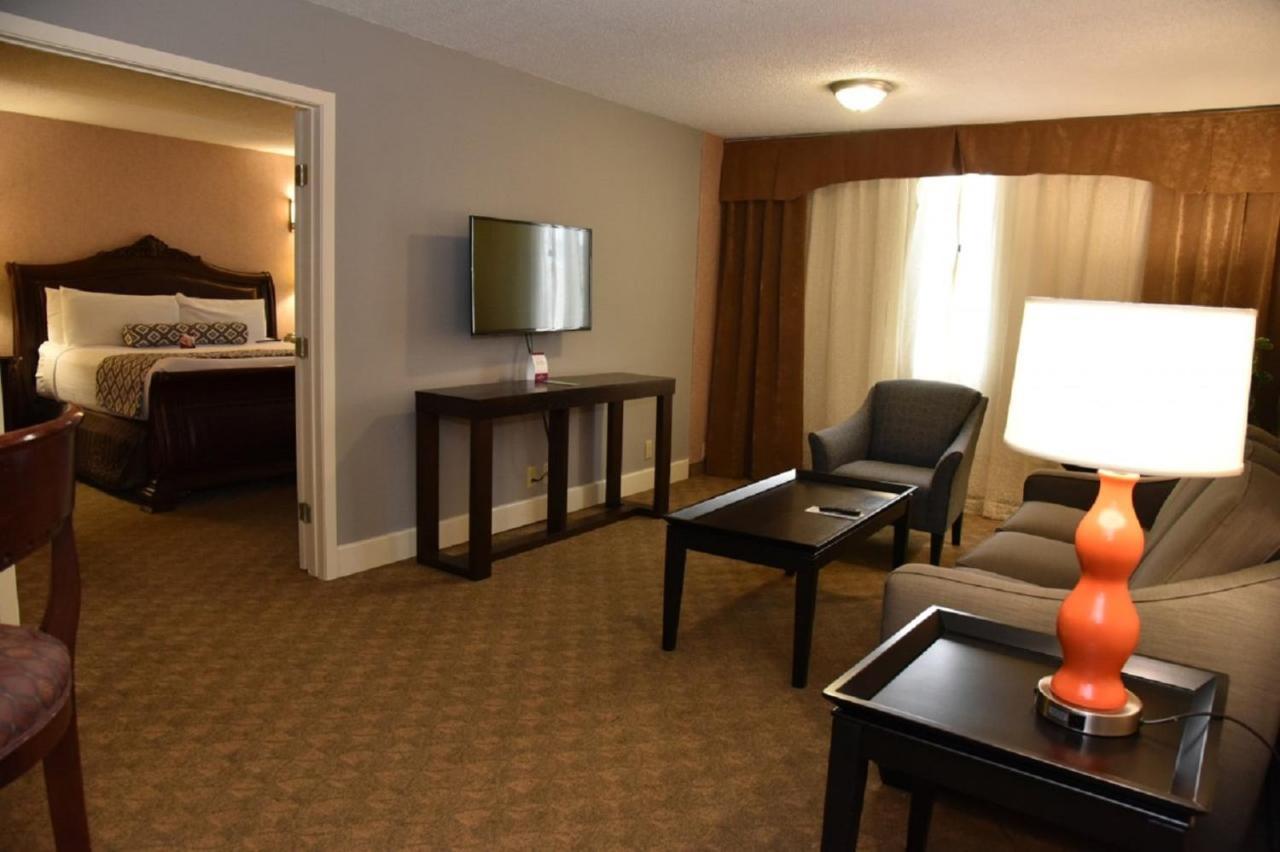 Wyndham Houston Near Nrg Park/Medical Center Hotel Bagian luar foto