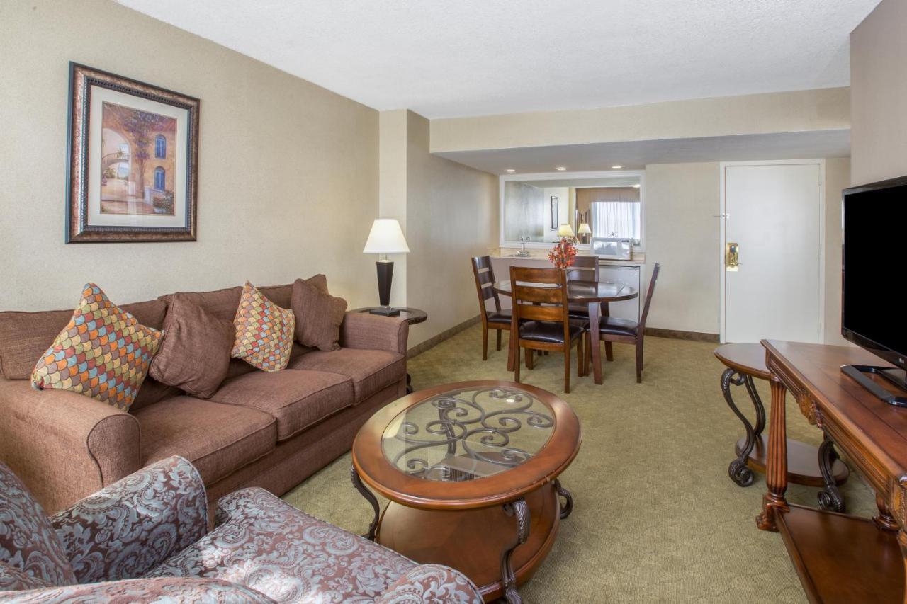 Wyndham Houston Near Nrg Park/Medical Center Hotel Bagian luar foto